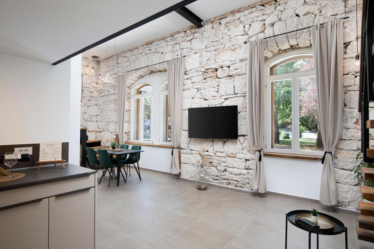 K- Apartments Пула Экстерьер фото